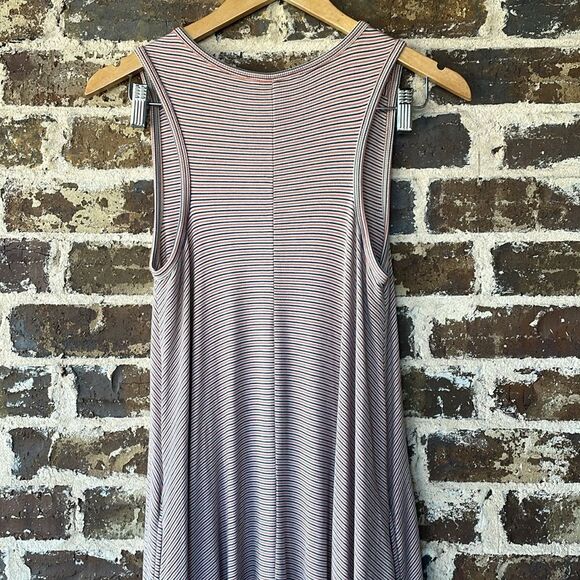 Toad&Co Daisy Rib Sleeveless Dress Size Medium - Picture 9 of 9